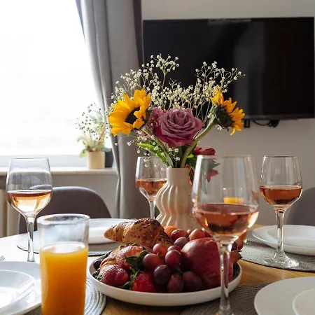 Sia - Old Town * Bucureşti