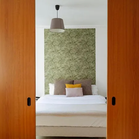 Sia - Old Town * Bucharest